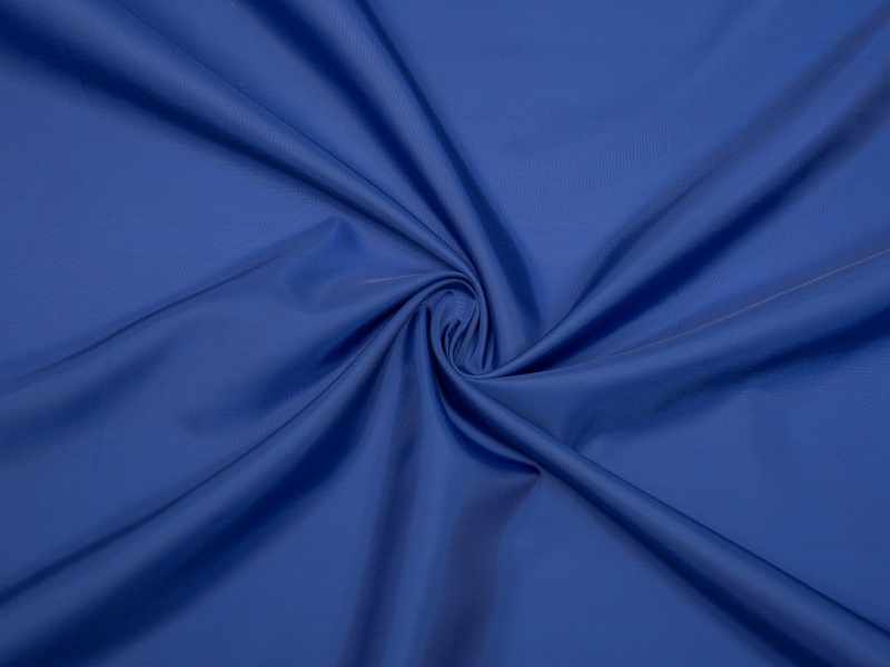 Polyesterová strečová podšívka