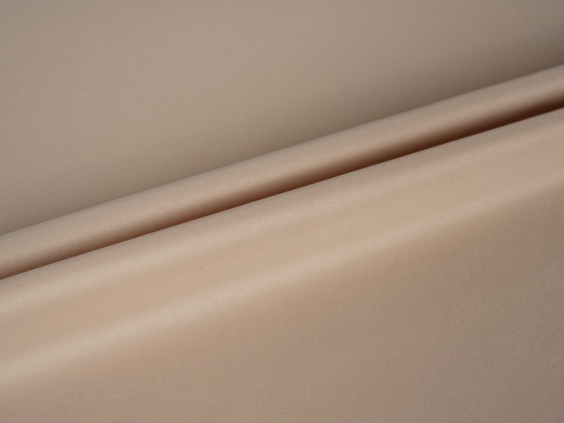 Polyesterová strečová podšívka